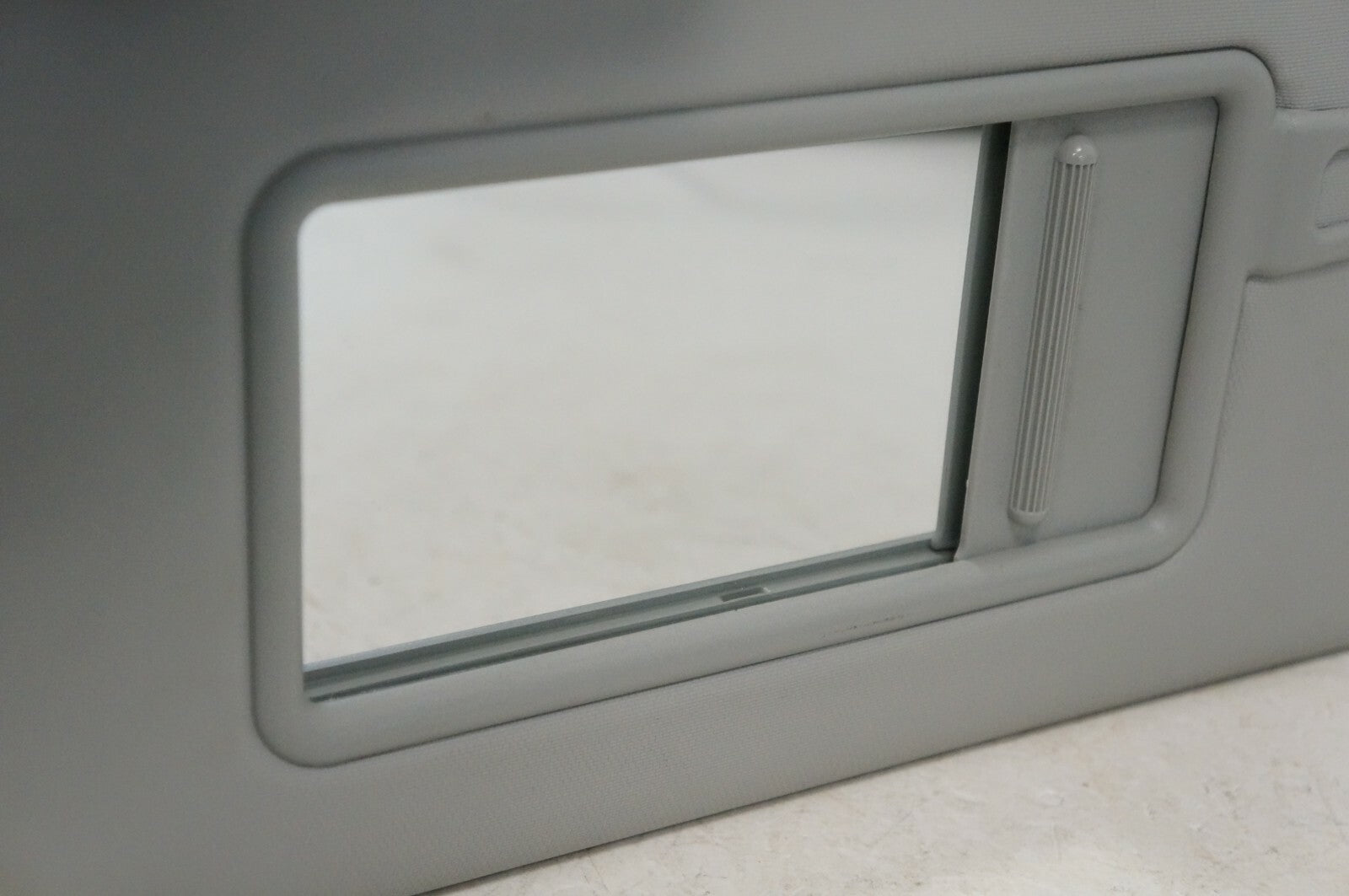 2014-2019 Kia Soul Left Driver Sun Visor Sunvisor Gray 85210B2240EQ OEM - Alshned Auto Parts