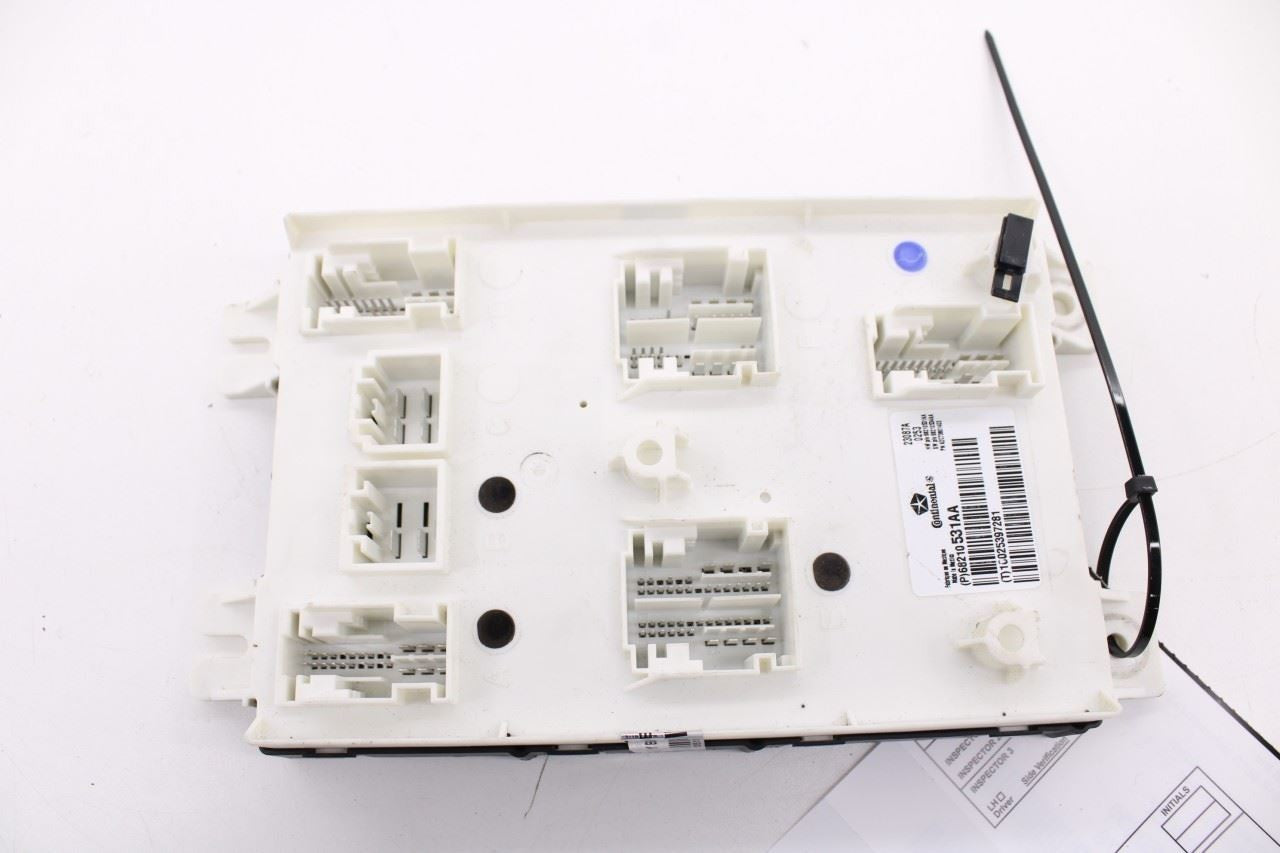 2014 Jeep Grand Cherokee Limited Body Computer Control Module BCM BCU 68210531AA6