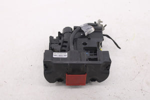 08-15 Mercedes-Benz C350 Sport 3.5L RWD Battery Terminal Junction Fuse Relay Box