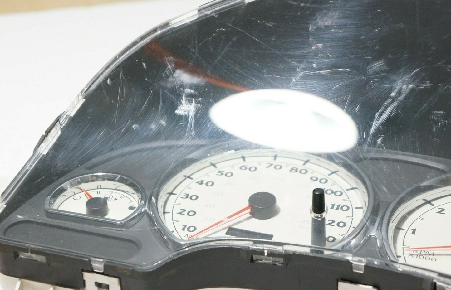 2006-2007 Saturn Vue Speedometer Gauge Cluster *Mileage Unknown* OEM 103693661