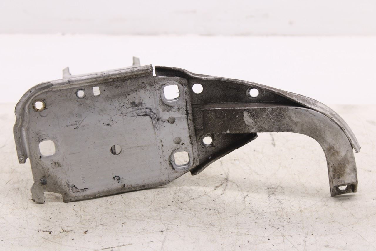 12-18 Audi A7 Premium Front Bumper RH and LH Side Rail Mount Support Bracket Set18