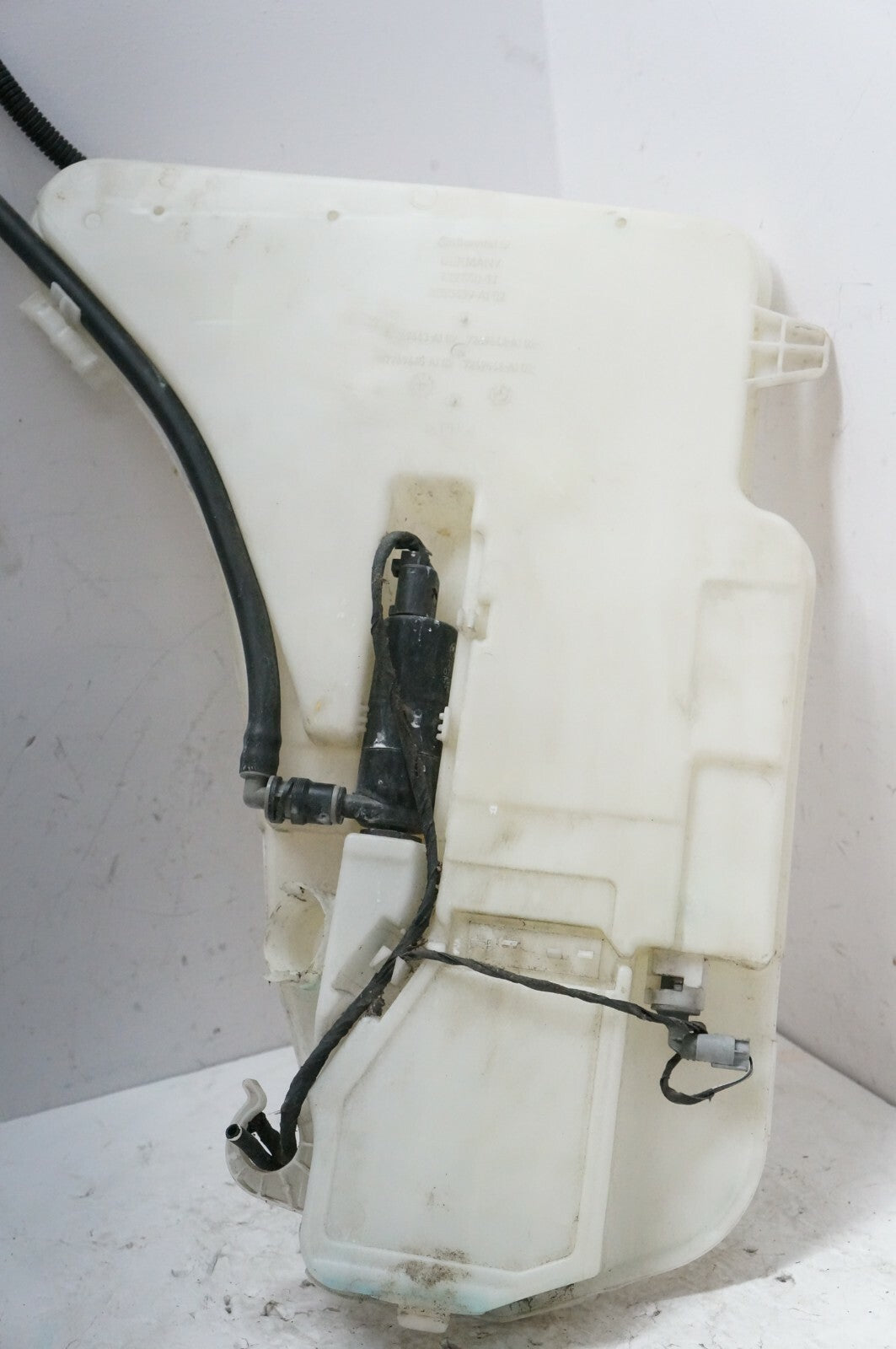 2010-2016 BMW 535I Windshield Washer Reservoir 132640-11 OEM VA3945 - Alshned Auto Parts