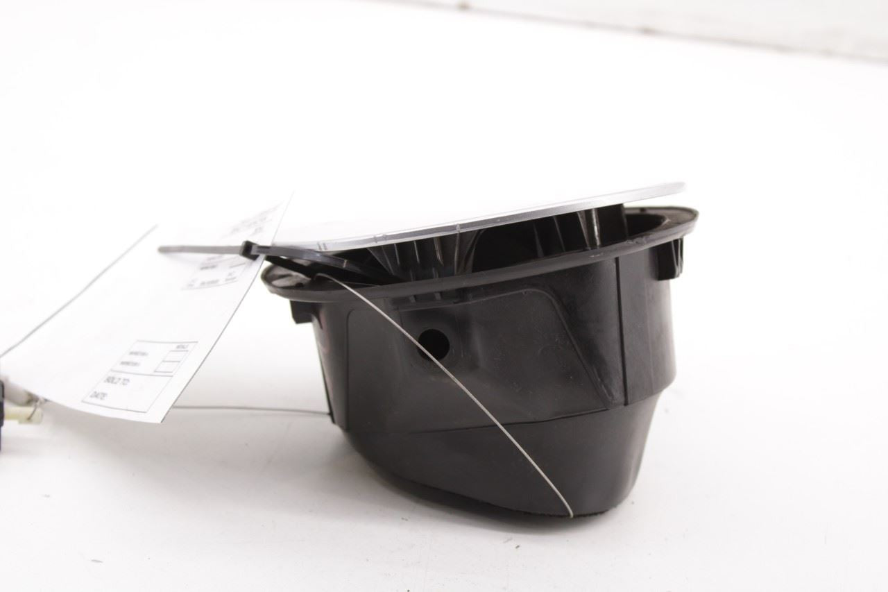 2015-2020 Kia Sorento EX 3.3L Fuel Tank Filler Housing Door Lid Cover OEM *ReaD* - Alshned Auto Parts