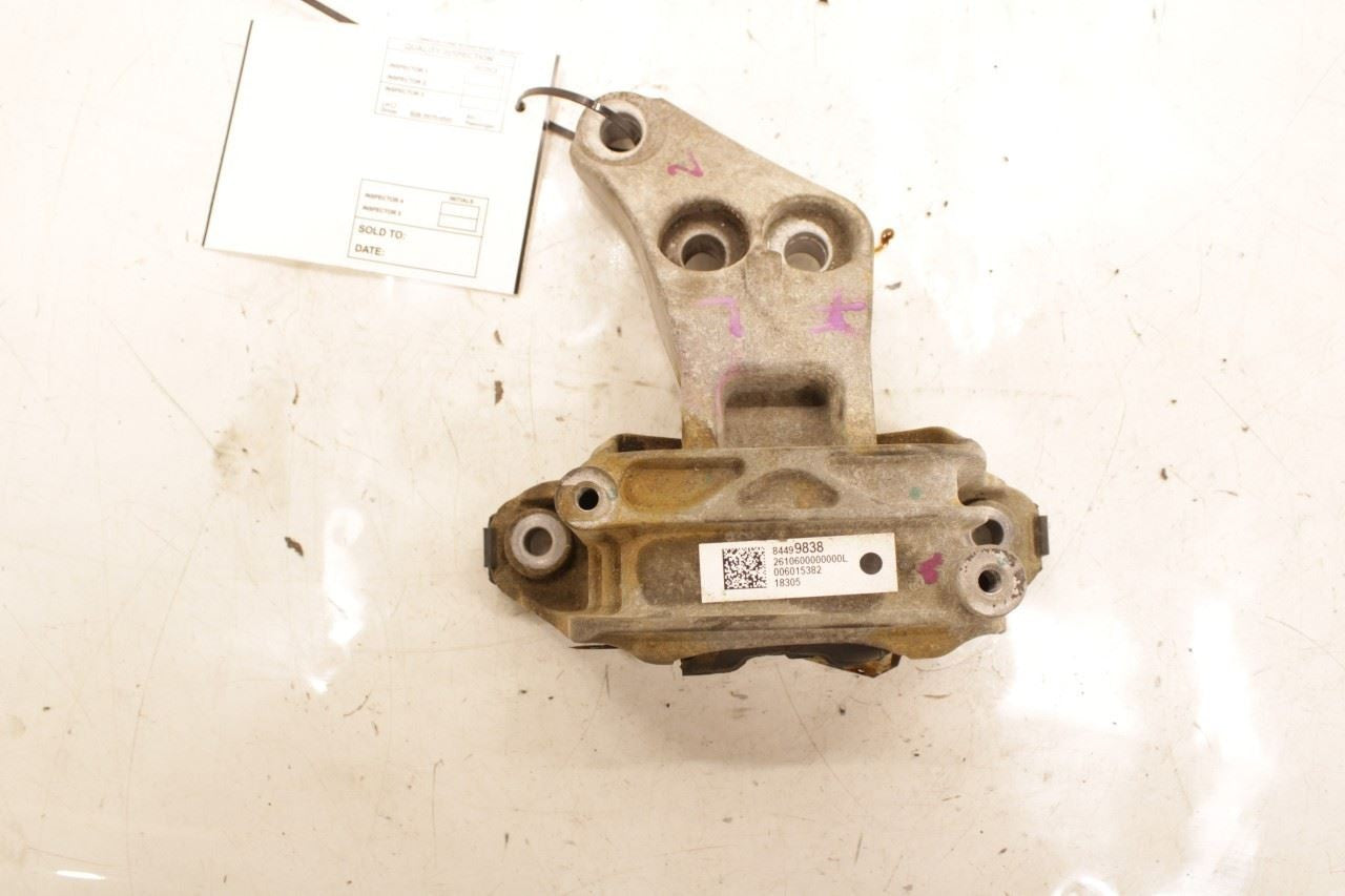 2017-2019 GMC Acadia SLT-1 3.6L AWD Left Driver Side Transmission Mount 84499838 - Alshned Auto Parts