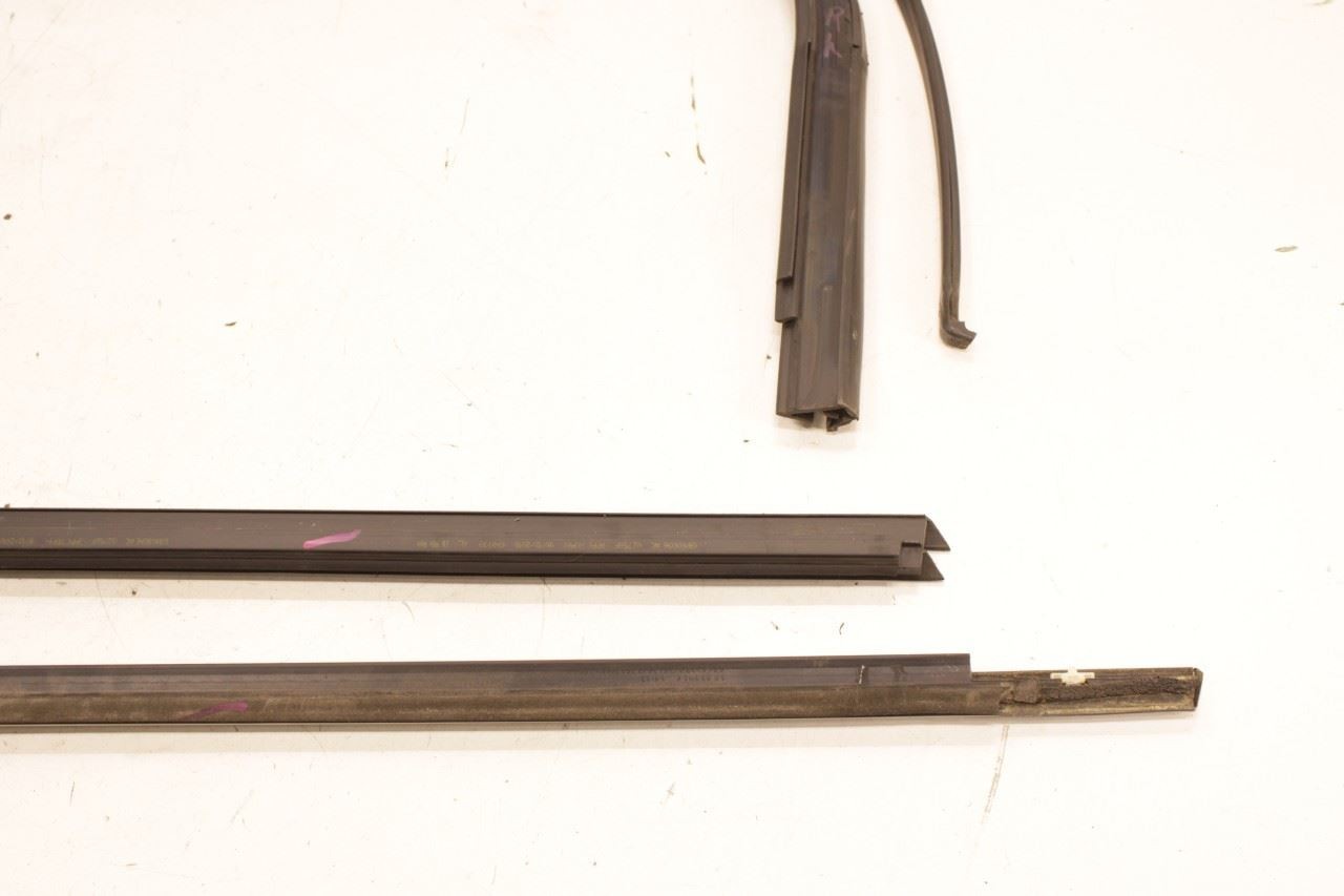 2014-22 Jeep Cherokee Latitude Rear Right Door Run Channel w/ Belt Weatherstrips - Alshned Auto Parts