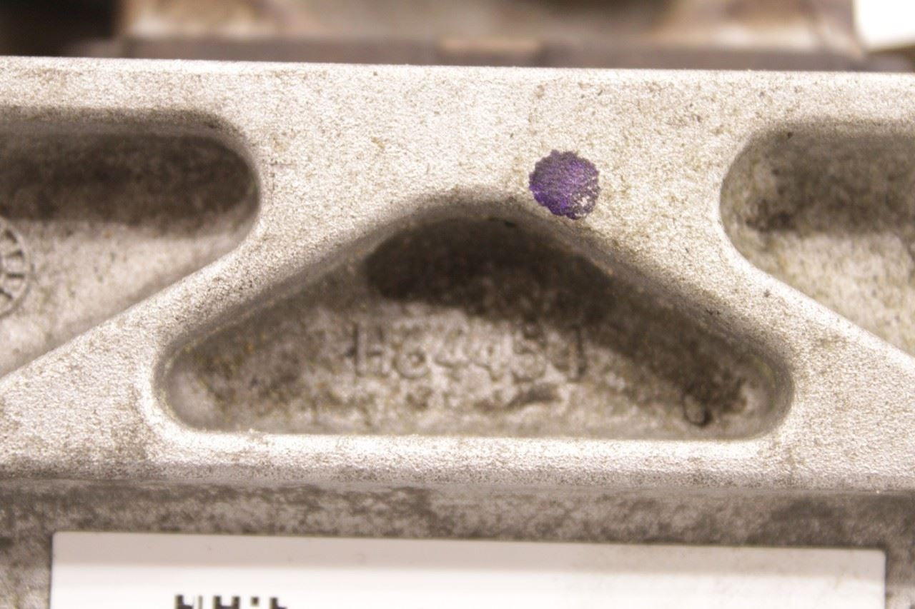 2017-2023 GMC Acadia SLT-1 3.6L AWD Right Side Engine Mount Bracket 84499831 OEM - Alshned Auto Parts