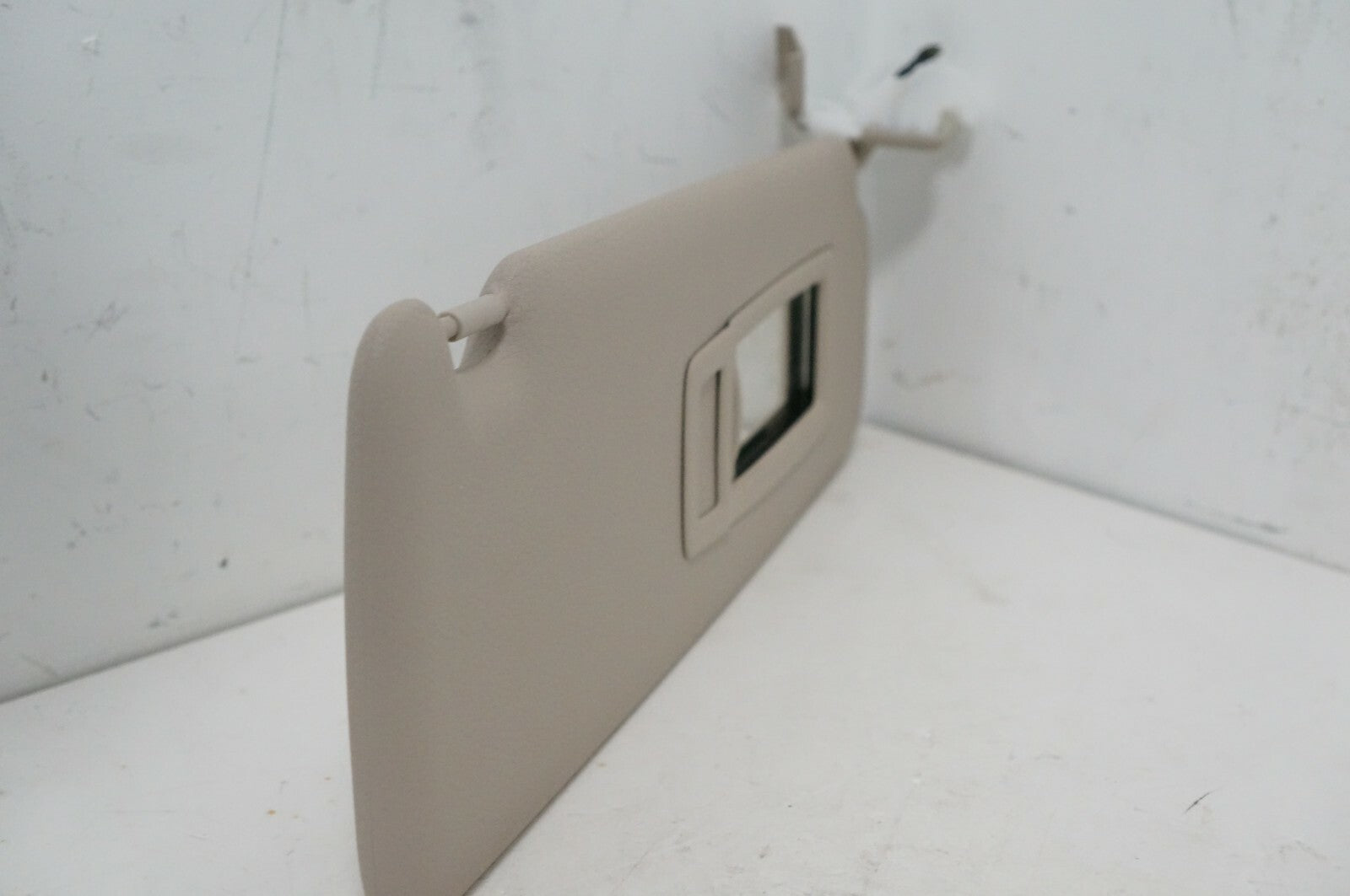 2012-2016 BMW 328i Passenger Right Sun Visor Sunvisor Beige 7322294-05 OEM - Alshned Auto Parts