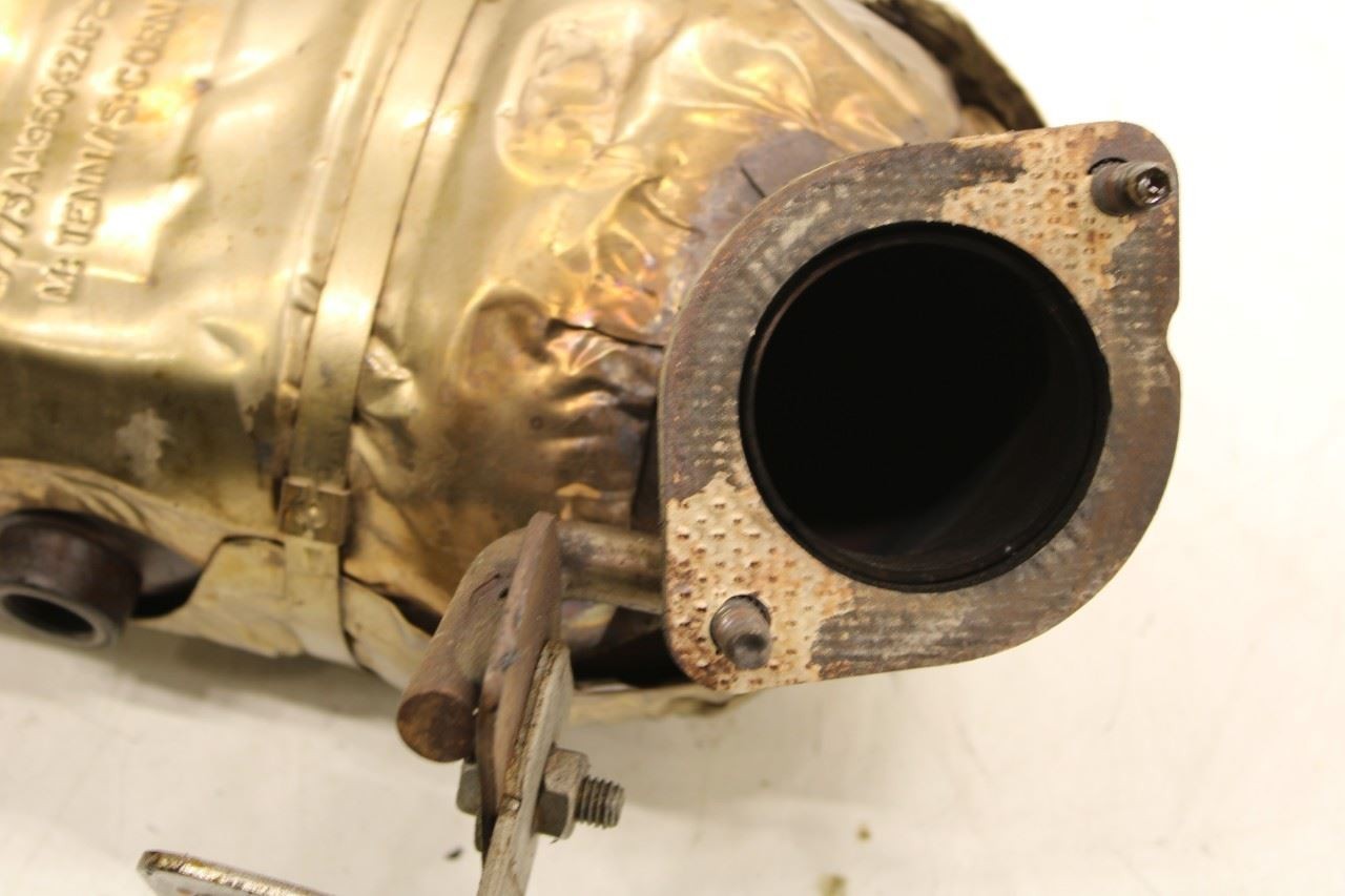 2019-2022 Jeep Cherokee Latitude 3.2L 4x4 Left Side Exhaust Pipe 68337773AA OEM - Alshned Auto Parts