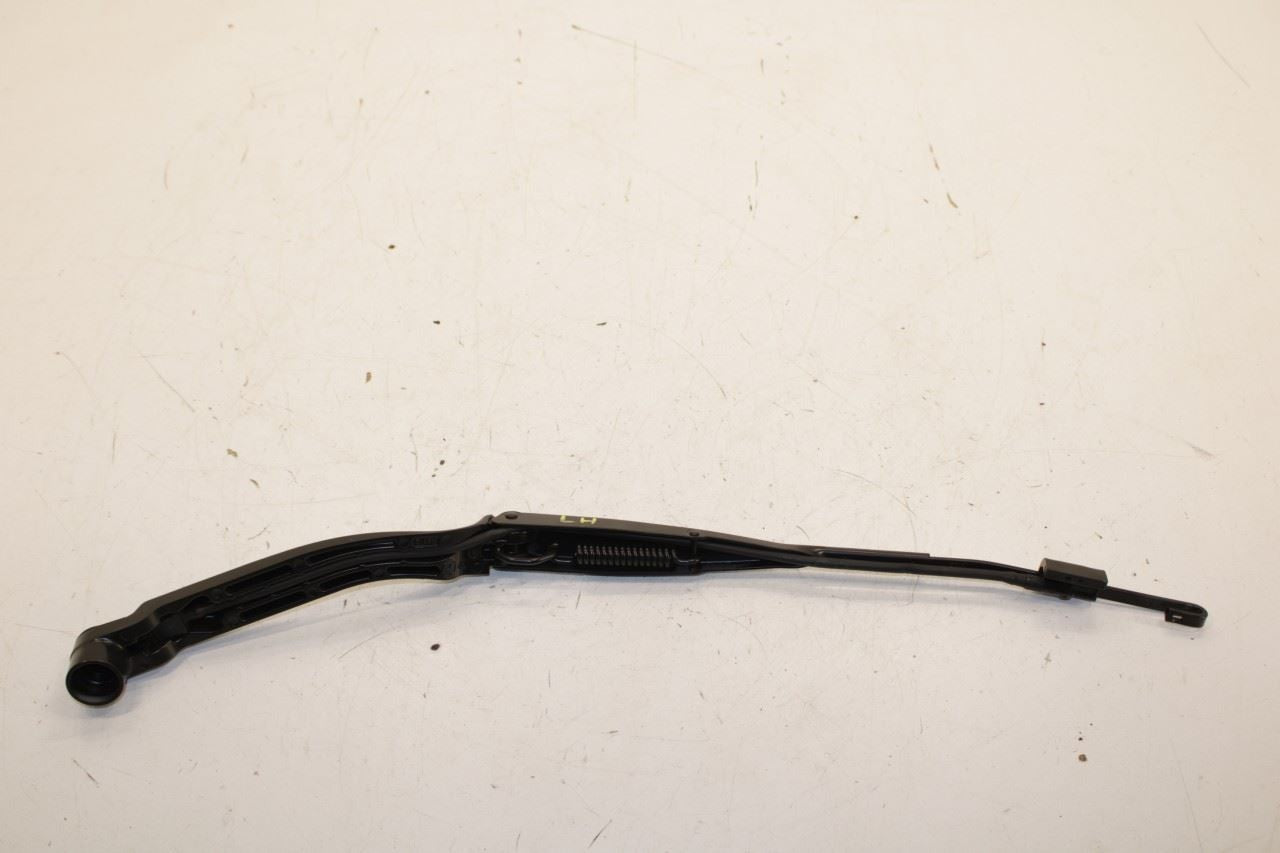 20-2025 Mazda CX-30 2.5 S Front Left and Right Windshield Wiper Arm DNBH-67-321 - Alshned Auto Parts