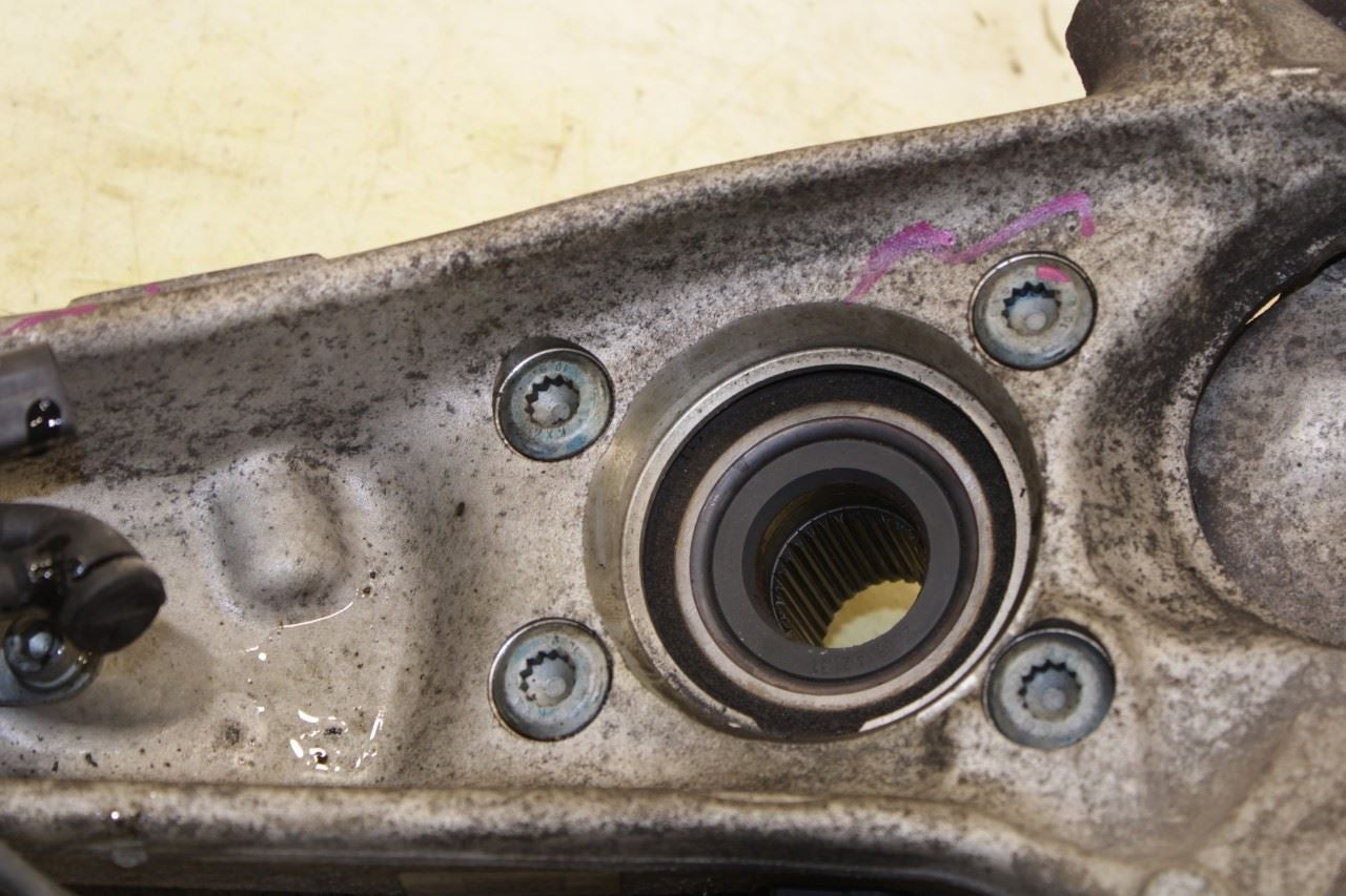 20112018 Porsche Cayenne Platinum Front Left Driver Side Spindle Knuckle Hub - Alshned Auto Parts