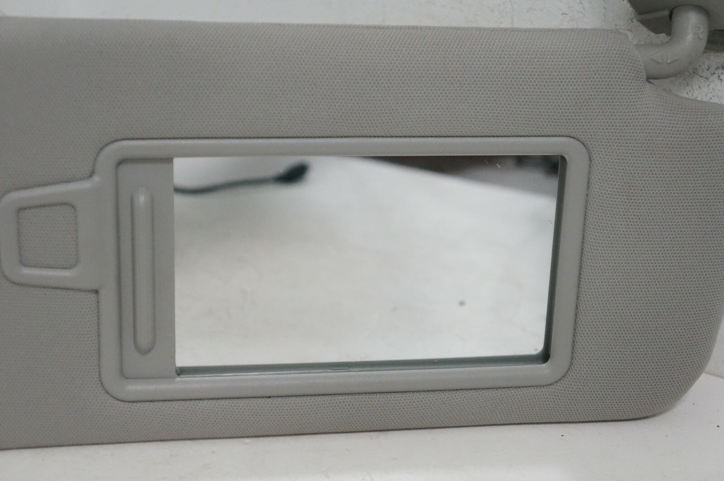 2016-2018 Kia Sorento Passenger Right Sun Visor Beige 85220-C6010BGA OEM - Alshned Auto Parts