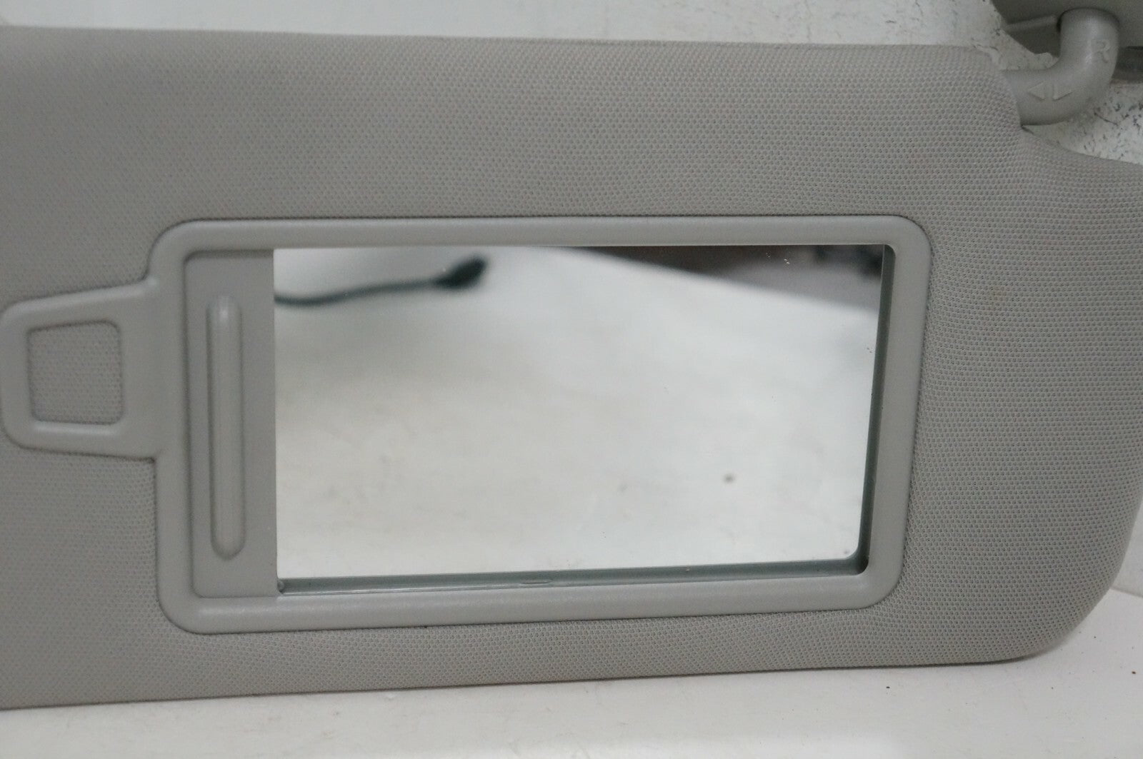 2016-2018 Kia Sorento Passenger Right Sun Visor Beige 85220-C6010BGA OEM - Alshned Auto Parts