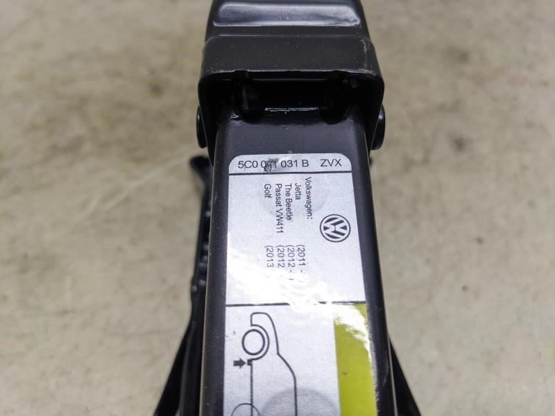 2012-2022 Volkswagen Passat Lift Jack 5C0-011-031-B OEM