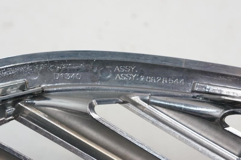 2011 Buick Enclave Front Upper Grill Chrome 86351-2k050 OEM - Alshned Auto Parts