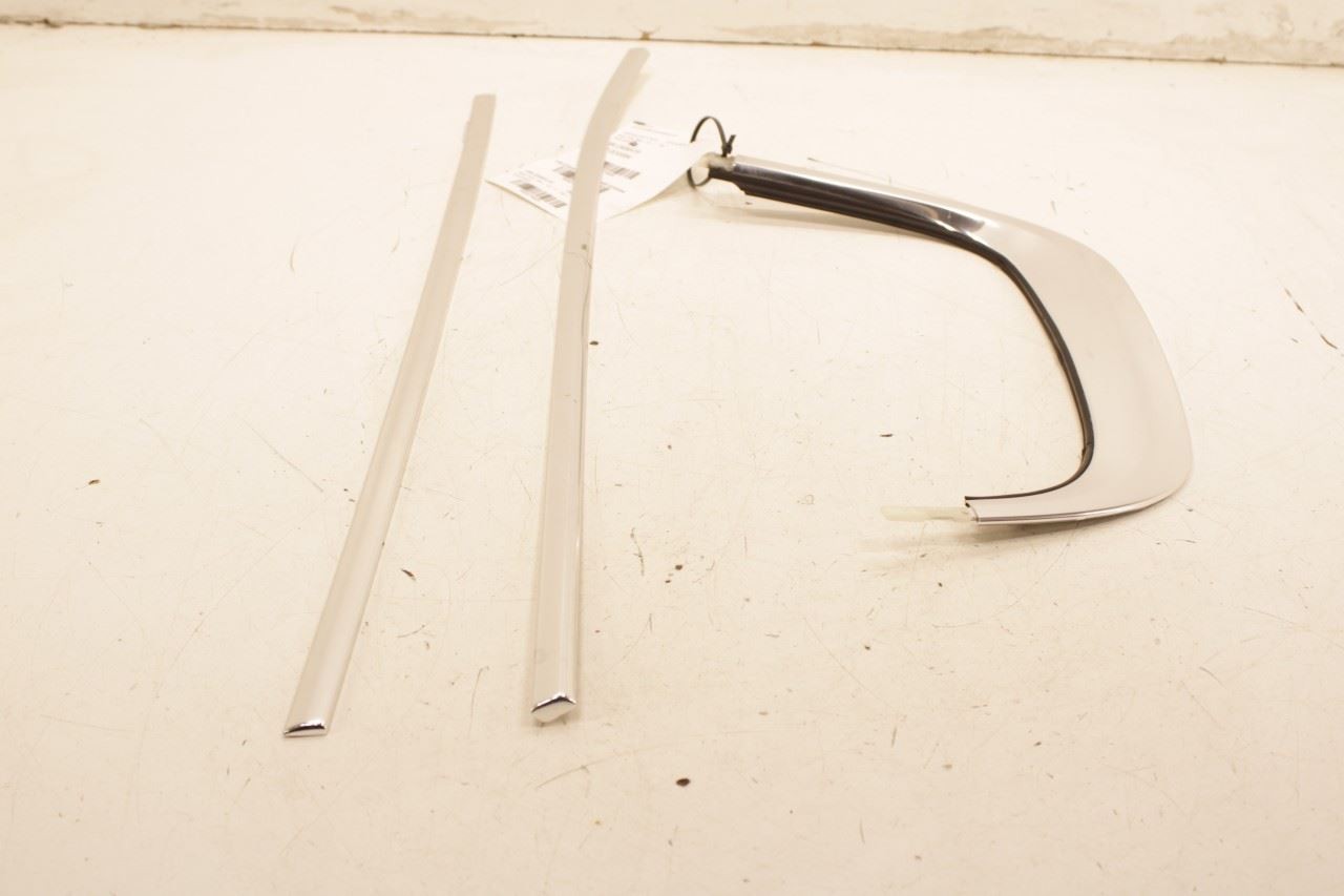 17-23 GMC Acadia SLT-1 Rear Right Door Window Upper Reveal w/ Belt Outer Molding - Alshned Auto Parts