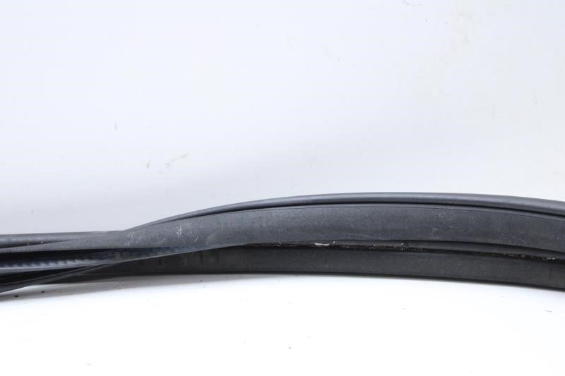 17-20 Infiniti QX60 Front Right Side Door Weather Strip On Body 76921-3JA1B OEM - Alshned Auto Parts