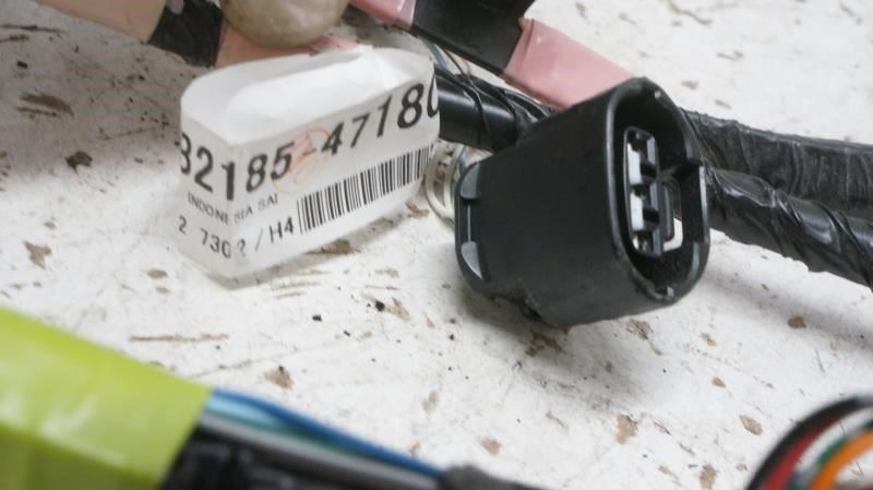 2016 Toyota Prius Rear Back Door Wire Harness 82185-47180 OEM4