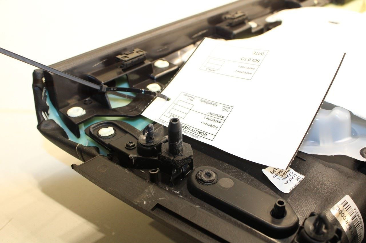 2019 GMC Acadia SLT-1 Front Right Passenger Side Door Trim Panel 84501463 OEM - Alshned Auto Parts