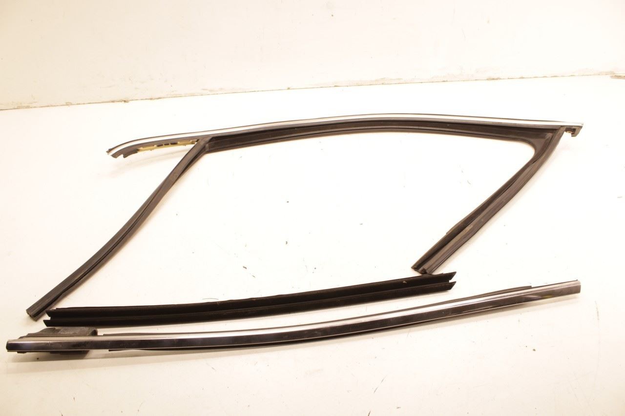2014-22 Jeep Cherokee Latitude Front Left Door Run Channel w/ Belt Weatherstrips - Alshned Auto Parts