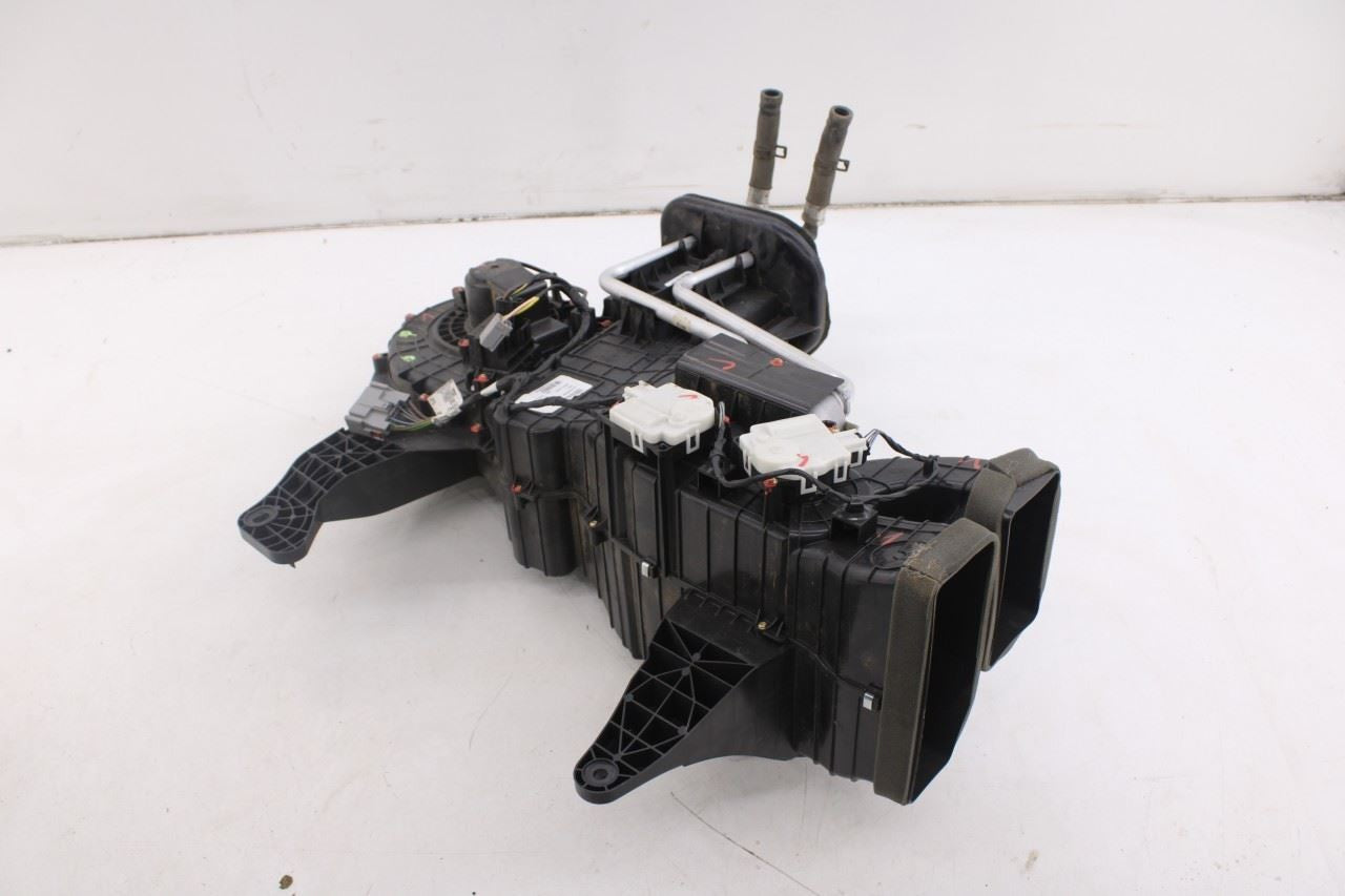 2018-2022 Ford Expedition Max XLT Rear HVAC Heater Blower Motor Housing Box8