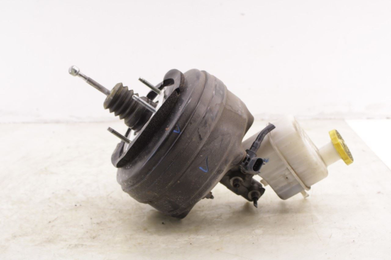 2014-2018 Jeep Cherokee Limited Brake Booster w/ Master Cylinder w/ Reservoir - Alshned Auto Parts