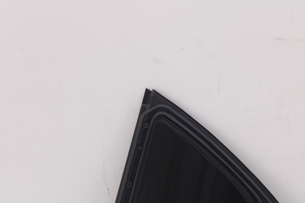 2015-2021 Mercedes-Benz C300 4Matic Rear Right Door Window Vent Glass 20573062008