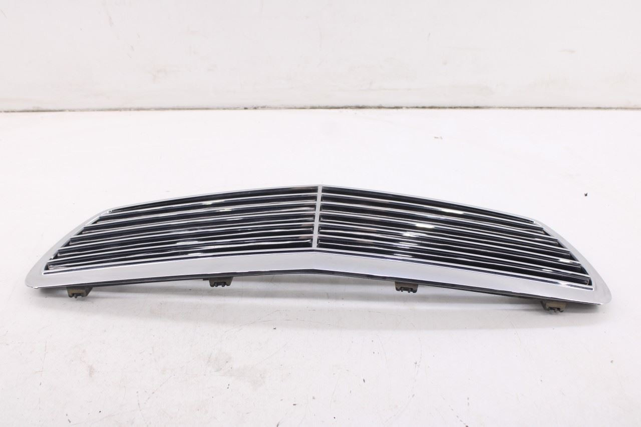 2003-06 Mercedes-Benz E500 Front Bumper Center Upper Radiator Grille 21188505835