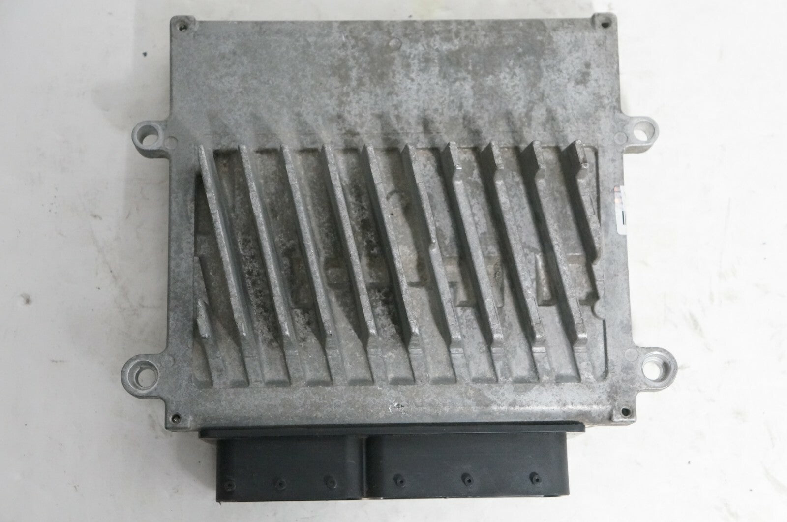 2007-2009 Volvo S80 Engine Control Module ECM ECU 30743217 AA OEM 30743217AA - Alshned Auto Parts