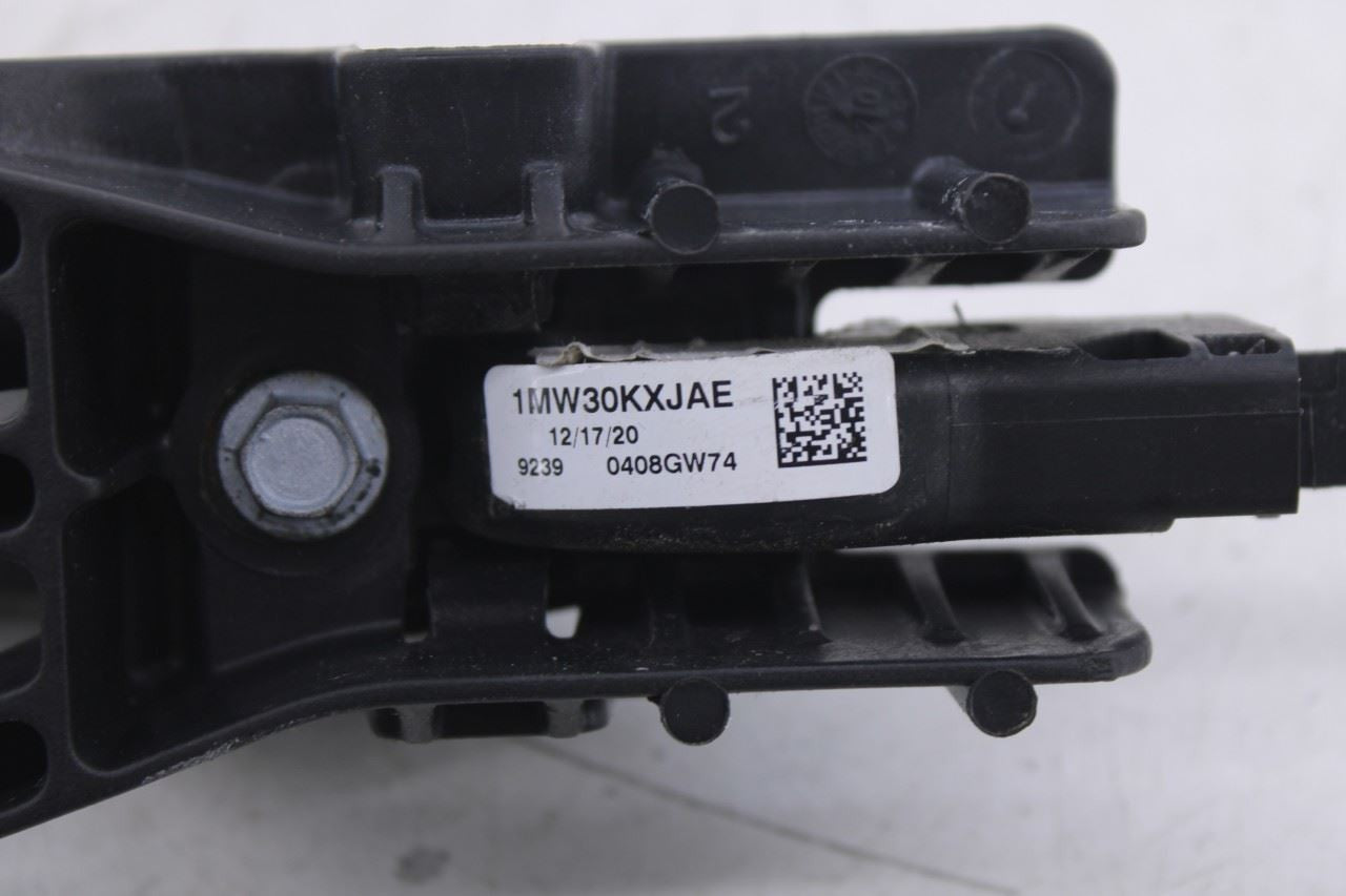 17-21 Jeep Grand Cherokee Laredo X 4X4 3.6L Rear Right Side Door Exterior Handle - Alshned Auto Parts