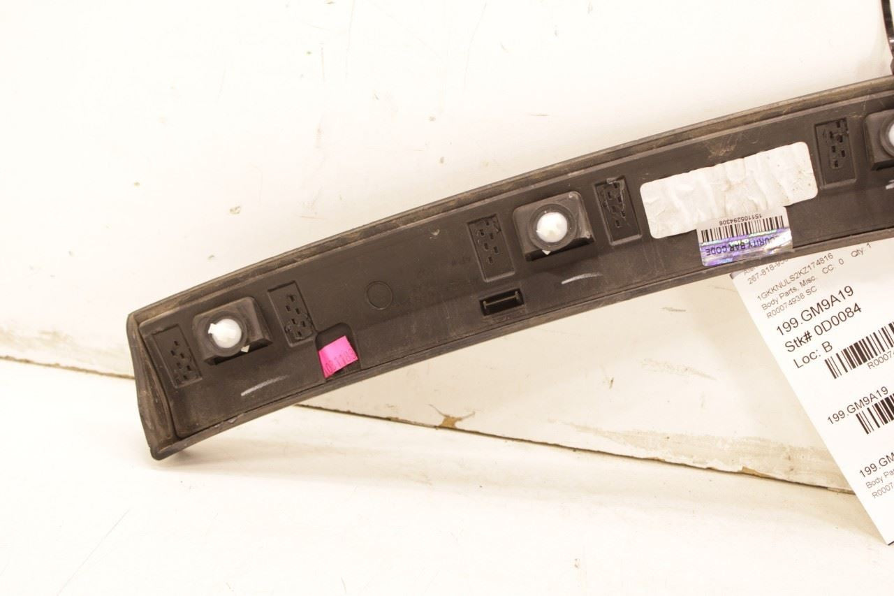 17-23 GMC Acadia SLT-1 Rear Right Side Fender Wheel Opening Molding 85617226 OEM - Alshned Auto Parts
