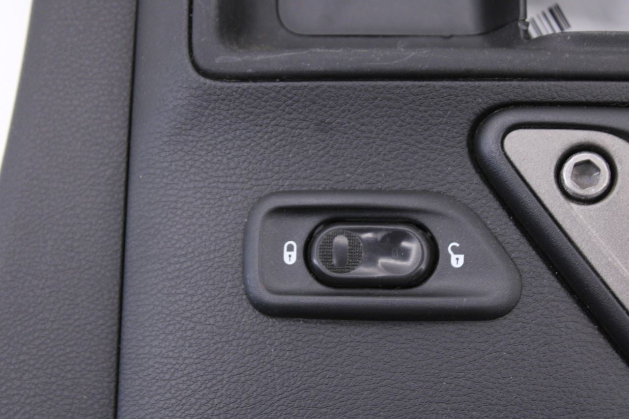 11-17 Jeep Wrangler Unlimited Sport Front Right Side Door Trim Panel 1QJ36TRMAD - Alshned Auto Parts