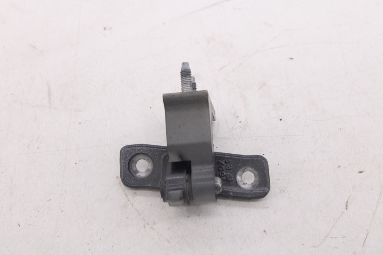 2015-2021 Mercedes-Benz C300 4Matic Front Right Side Door Hinge Upper and Lower16