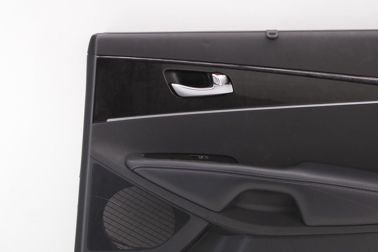 2016-2018 Kia Sorento EX Rear Right Door Trim Panel w/ Sunshade 83302-C6400C6A - Alshned Auto Parts