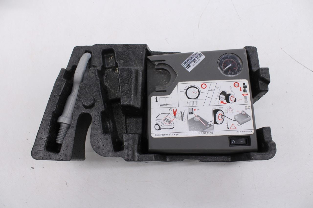 2011-18 Porsche Cayenne S Lifting Jack and Tool Kit w/ Containers and Compressor14