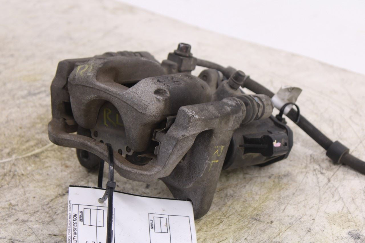 2018-2024 Chevrolet Equinox LT 1.5L FWD Rear Driver Left Side Brake Disc Caliper6