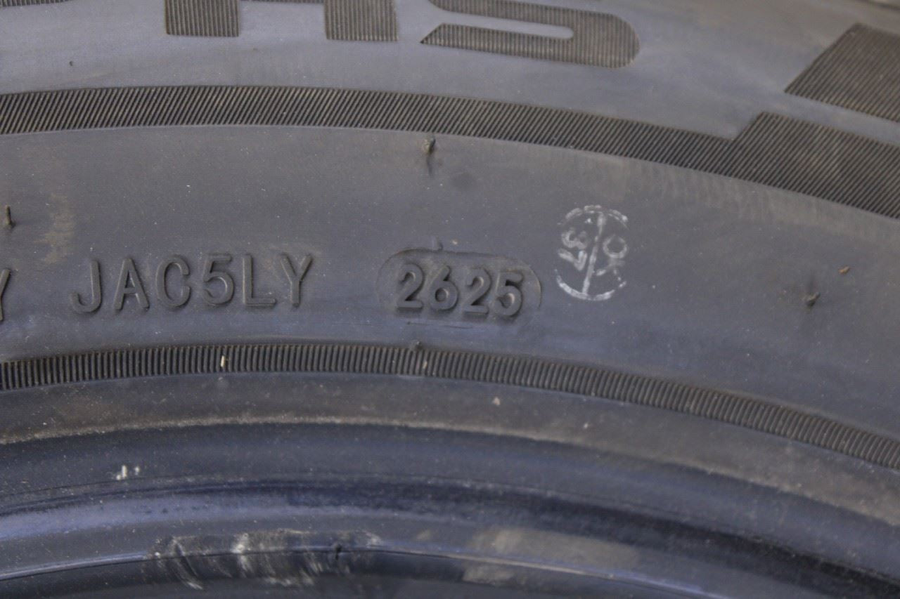 2025 Tire Blackhawk Agility UHP AS 225/55R18 Set of 2 R830879