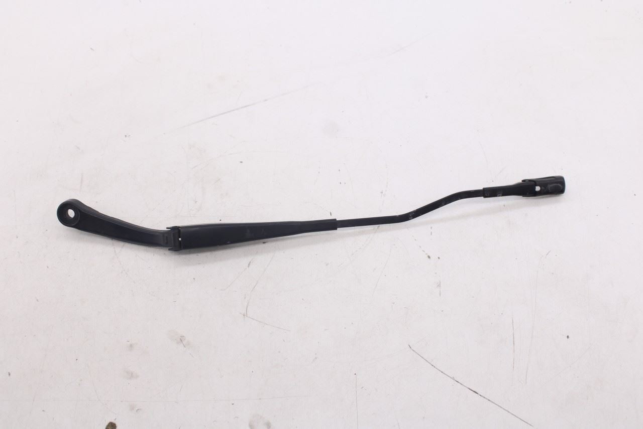2015-2023 Mercedes-Benz C300 4Matic Front Left and Right Windshield Wiper Arm17
