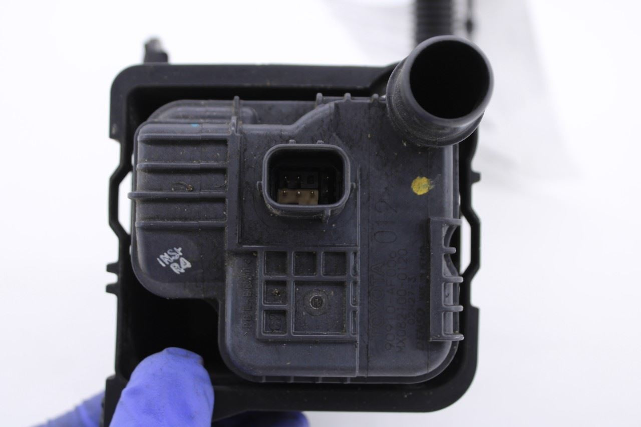 2019-2025 Toyota Corolla LE 2.0L Fuel Vapor Leak Detection Pump 90910-AF006 OEM8