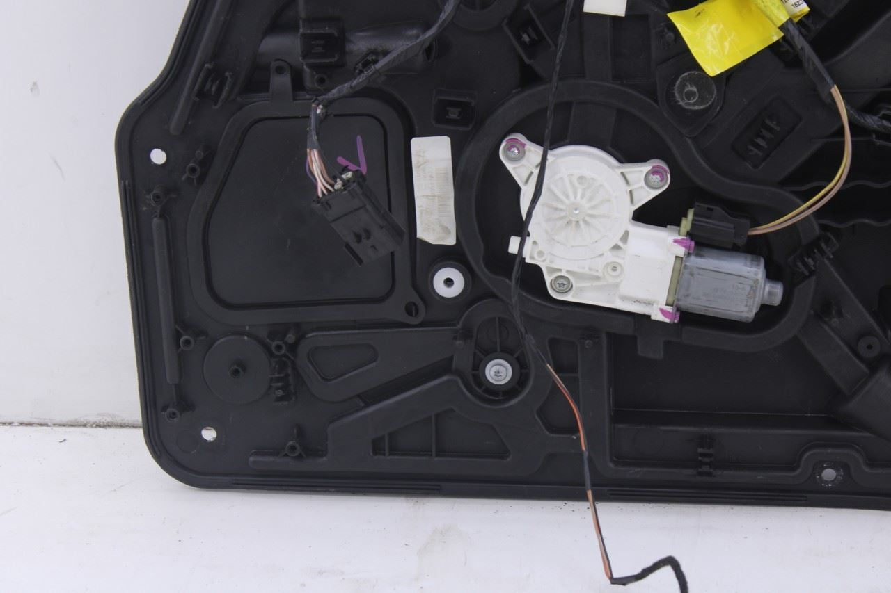 08-20 Dodge Grand Caravan SXT RR Left Door Window Regulator w/ Carrier and Motor5