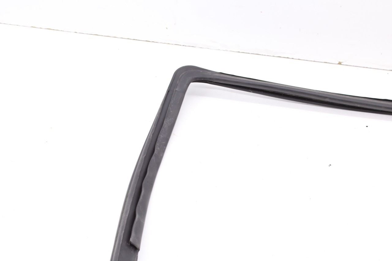 2007-17 Jeep Wrangler Unlimited Sport FR LH Door Run Channel w/ Weatherstrip Set - Alshned Auto Parts
