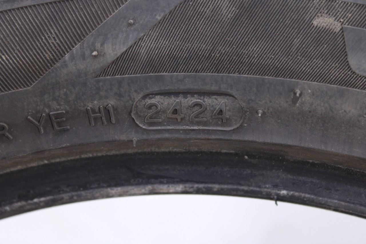 2024 Tire Hankook Ventus V2 Concept 2 225/45R17 94V Set of 2 R837847