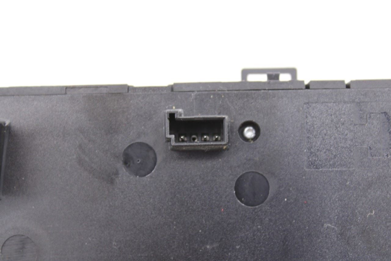 2010-12 Land Rover Range Rover HSE Front Left Power Seat Control Switch LR01091214