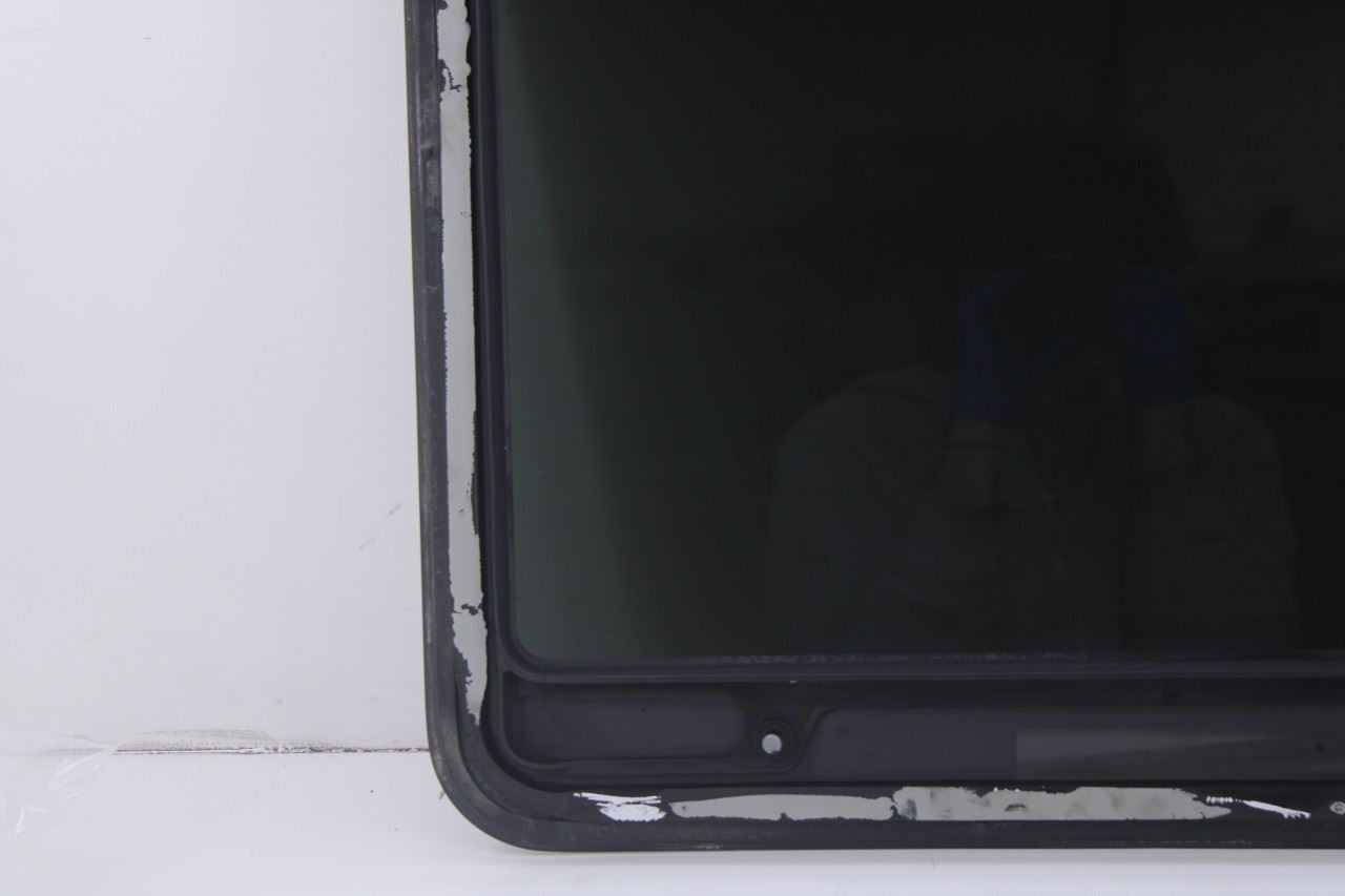 2020-26 Hyundai Palisade Limited AWD Roof Rear Sunroof Window Glass 81640-S810010