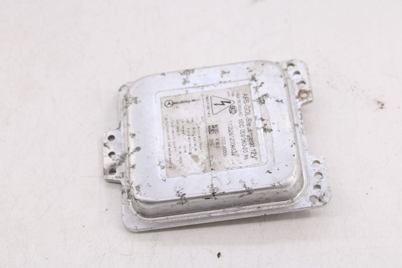 2010-2013 Mercedes-Benz E 350 Luxury 4Matic FR RH Headlight Xenon Ballast Module6