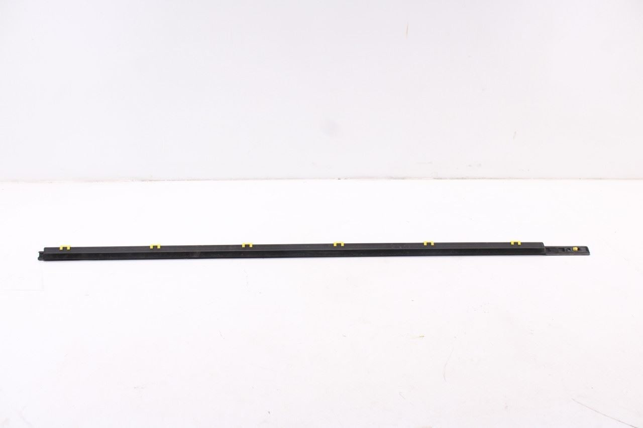 2019-2021 Hyundai Veloster Front Left Door Weatherstrip w/ Belt Weatherstrip Set4