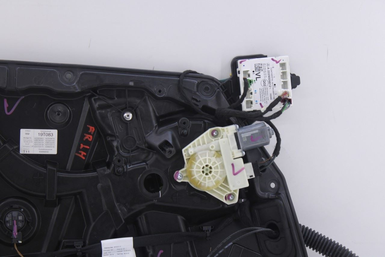 15-21 Mercedes-Benz C300 4Matic FR LH Door Window Regulator w/ Carrier and Motor3