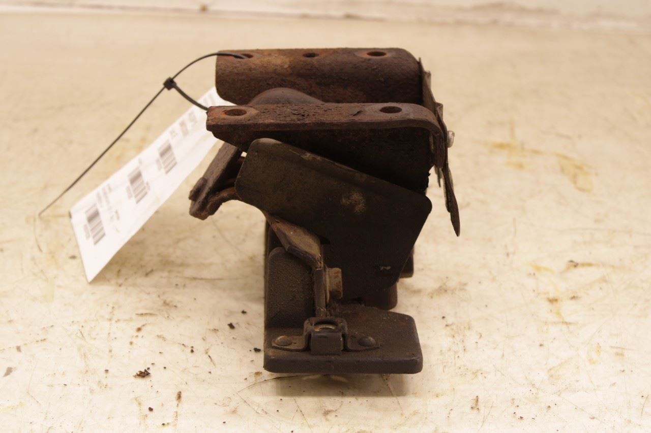 2012-2020 ISUZU NPR HD 6.0L Left Side Engine Motor Mount 8-98061-526-0 OEM - Alshned Auto Parts