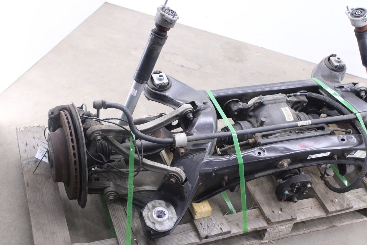 11-16 Mercedes-Benz E 350 3.5L AWD Rear Axle Differential Carrier w/ Crossmember2