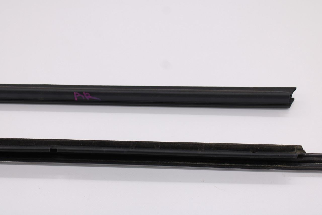 2011-15 Jeep Grand Cherokee Limited RR RH Door Belt Outer and Inner Weatherstrip - Alshned Auto Parts