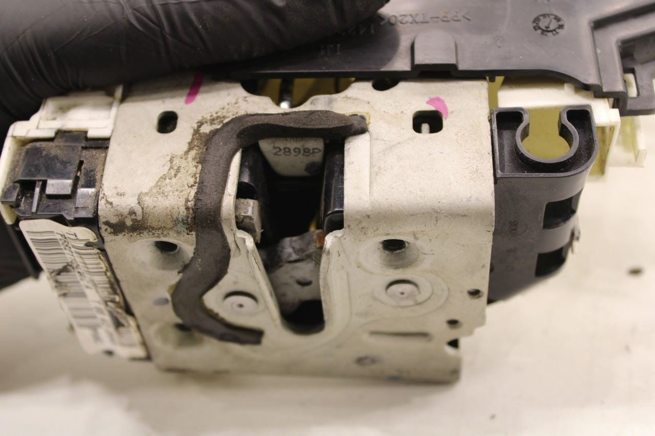 2015-2022 Jeep Cherokee Latitude Front Left Door Lock Latch Actuator 68211097AC - Alshned Auto Parts